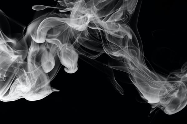 ワインボキャブラ天国【第54回】「煙のような、燻したような（スモーキーな）」英：smoky 仏：fume