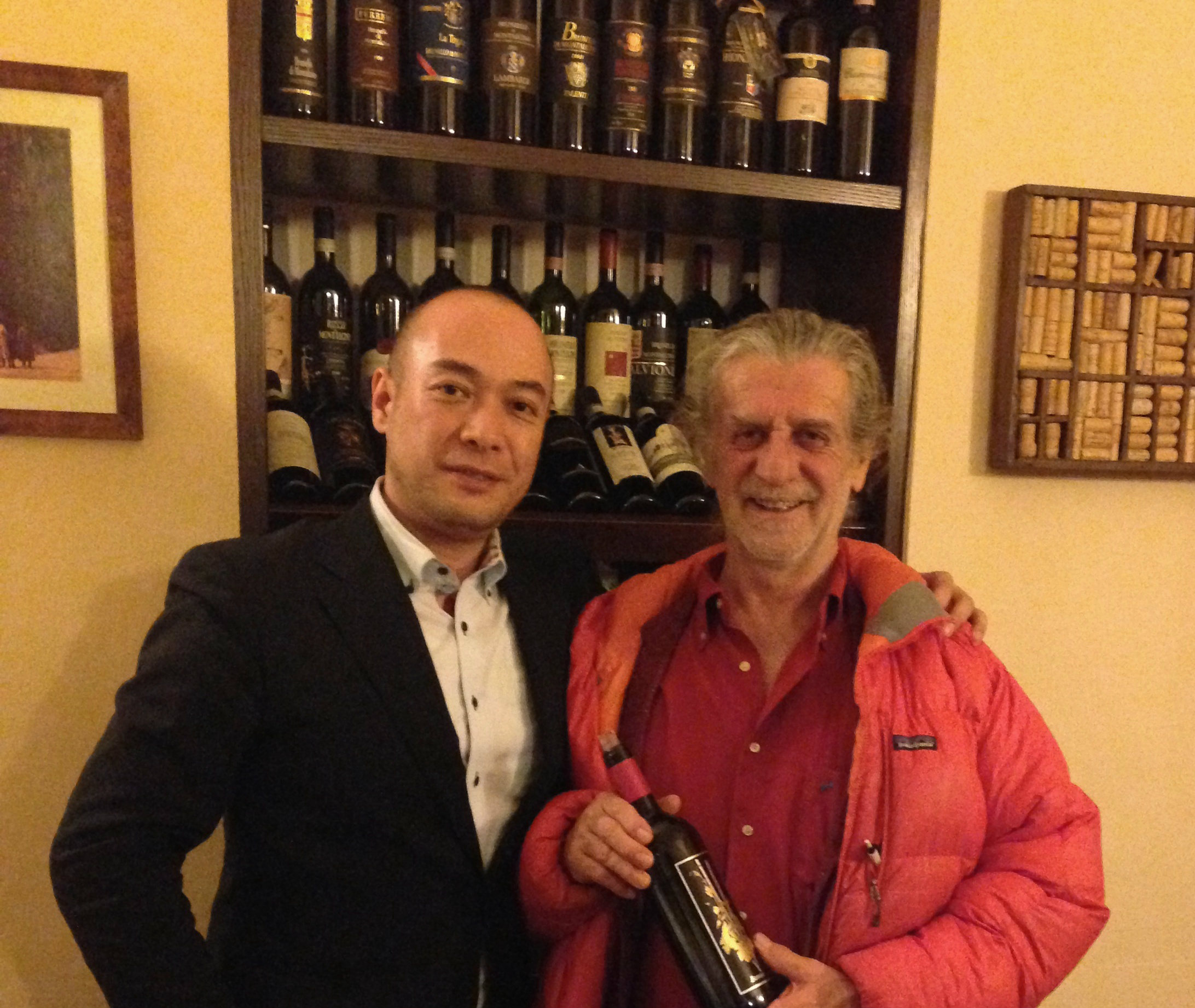 イタリア出張報告 ～モンタルチーノで出会った特殊な仕立て「フォーク」と「盆栽」とは？！（営業　青山マルコ）