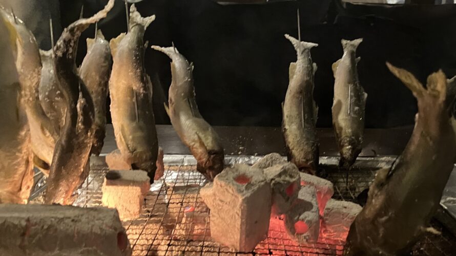 鮎に恋するワインを求めて(広報 浅原有里)